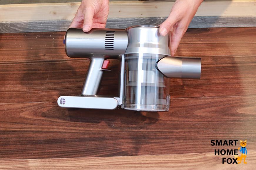 Die Powerunit mit Akku und Schmutzbehälter